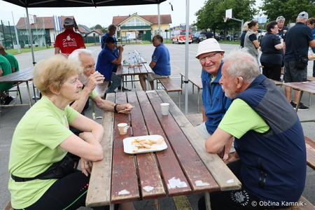 Kegljanje na vrvici (39)